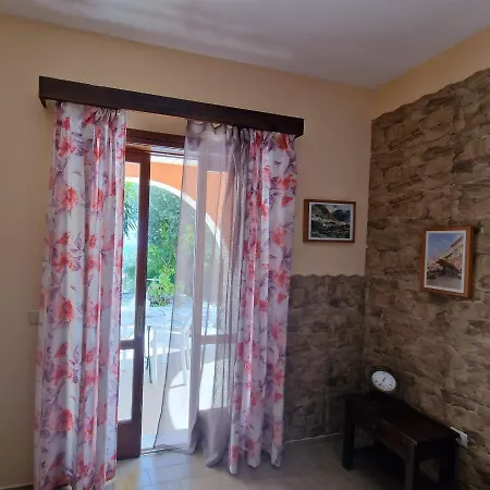 Atisis * Benitses (Corfu)