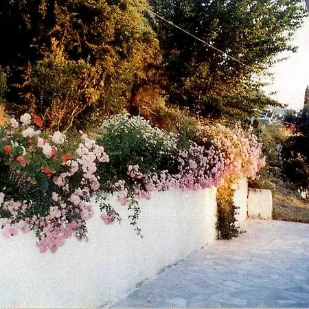 Atisis Benitses (Corfu)