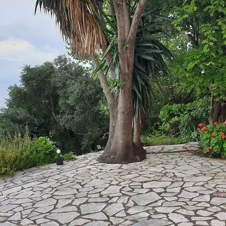 Atisis Benitses (Corfu)