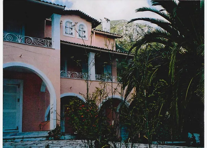 Atisis Benitses (Corfu)